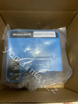 BRAND NEW IN BOX HONEYWELL RM7840L1018 BURNER CONTROLLER FAST SHIP