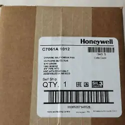 HONEYWELL C7061A1012 UV FLAME DETECTOR C7061A1012 NEW IN BOX 1PC