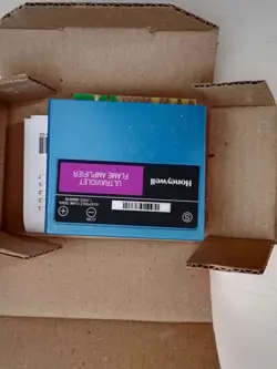 BOX HONEYWELL R7849A1015