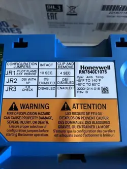 1 YEAR WARRANTY NEW DHL SHIP HONEYWELL RM7840L1075 BURNER CONTROL RM7840 L1075