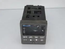 HONEYWELL DC300K-T-0B3-21-0A00-0 TEMPERATURE CONTROLLER