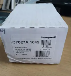 HONEYWELL C7027A1049 C7027A-1049 FLAME DETECTOR SENSOR EXPEDITED SHIPPED