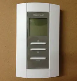 TB7980A1006 TEMPERATURE CONTROLLER