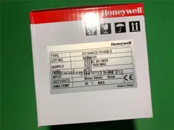NEW ONE HONEYWELL TEMPERATURE CONTROLLER DC1040CR-70100B-E