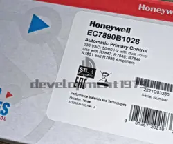 1PCS NEW HONEYWELL EC7890 B 1028 EC7890B1028 BURNER CONTROL