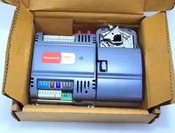 PROGRAMMABLE VAV CONTROLLER