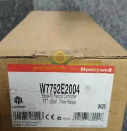 1PIECE NEW HONEYWELL CONTROLLER W7752E2004