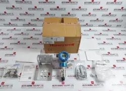 TEMPERATURE TRANSMITTER 700SER