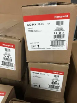 NEW HONEYWELL MODUTROL MOTOR M7284A-1004 M7284A1004 EXPEDITED SHIPPING
