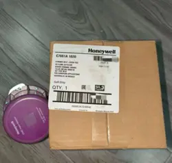 HONEYWELL C7061A1020 BRAND NEW ULTRAVIOLET FLAME DETECTOR /