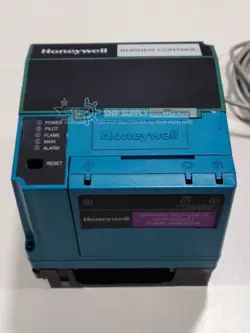 BURNER CONTROL RM7838C1004