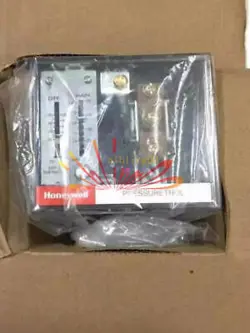 1PCS NEW HONEYWELL L4079B1066 PRESSURE SWITCH L4079B 1066