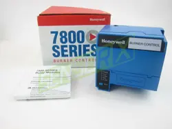 NEW IN BOX   HONEYWELL RM7840L1075 BURNER CONTROL RM7840 L1075