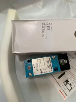 1PC NEW IN BOX HONEYWELL MICRO SWITCH LSA1A HEAVY DUTY LIMIT SWITCH