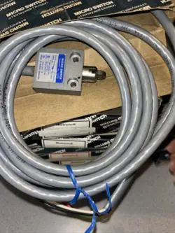 LIMIT SWITCH MICRO