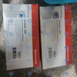 NEW HONEYWELL S7820A1007 CONTROLLER FAST DELIVERY