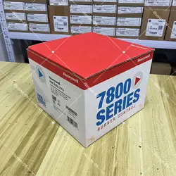 NEW FACTORY SEALED HONEYWELL RM7840L1075 BURNER CONTROL RM7840 L1075