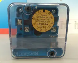 1PC HONEYWELL C6097A2110 PRESSURE SWITCHES NEW FREE SHIPPING