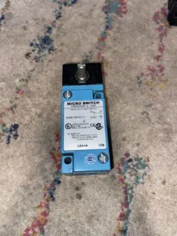 NEW NO BOX HONEYWELL MICRO SWITCH LSA1A HEAVY DUTY LIMIT SWITCH FAST SHIP