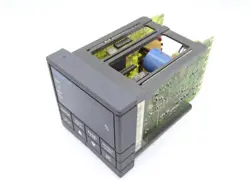 HONEYWELL DC3000E-E-000-10-0000-0-IT TEMPERATURE