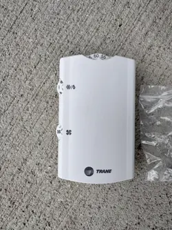 TRANE OEM ZONE SENSOR SEN01515 / X1379083901 / BAYSENS106A COOL/OFF/HEAT