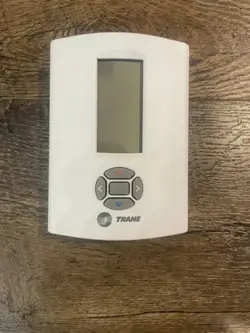 NEW:TRANE PROGRAMMABLE THERMOSTAT: