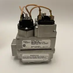 EMERSON 36D24-701 MANIFOLD GAS VALVE 1/2 X 3/4 TRANE PN 13120440-2