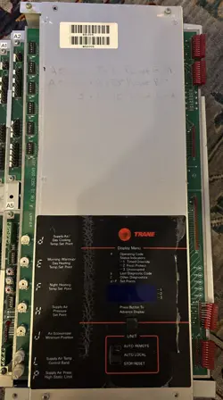 USED BENT  TRANE COMMERCIAL SELF CONTAINED (SWUD) UPC1 CONTROLLER EUC