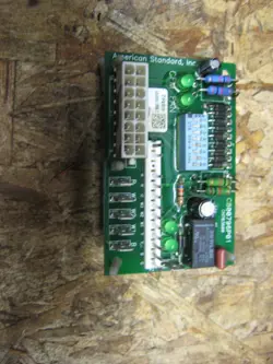 RECLAIMED TRANE/AMERICAN STANDARD CONTROL BOARD C800796P01