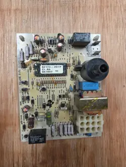 TEXAS INSTRUMENTS TRANE FURNACE CONTROL BOARD X13650876-02 62174-20TP 3SS-1