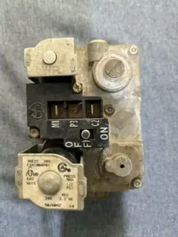 WHITE RODGERS 36E22 209 TRANE C341004P01 FURNACE GAS VALVE