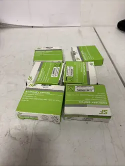 GENUINE OEM SF TRANE SFSWT03534 SWITCH; AUX 1NO/1NC FOR 20A-60A LOT OF 6