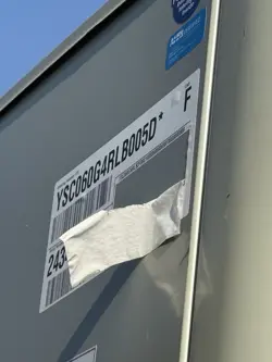 5 TON TRANE GAS ELECTRIC ROOFTOP UNIT 460V M# YSC060G4RLB005D MINOR SCRATCH & D