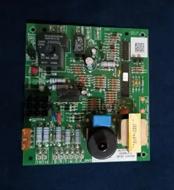 TRANE AMERICAN STANDARD D674711P01 FURNACE CONTROL BOARD 1068-110