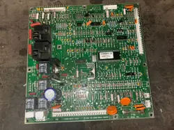 BOARD X13650819-02 6400-0882-01