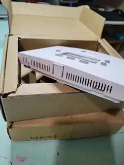 TRANE NON-PROGRAMMABLE THERMOSTAT