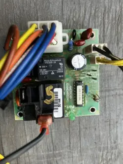 TRANE CNT04695 DEFROST BOARD  INCLUDES SENSORS.  SAME DAY SHIPPING