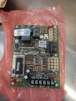 50A65-476-08 FURNACE CONTROL BOARD D341396P05 CNT05165 50A65-476