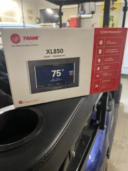 TRANE COMFORTLINK II XL850 WI-FI THERMOSTAT CONTROLLER