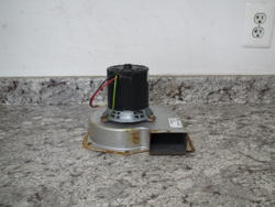 TRANE FASCO X38040363020 702111242 7021-11242 FURNACE DRAFT INDUCER MOTOR USED