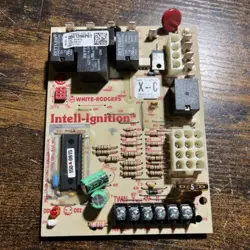 TRANE WHITE RODGERS FURNACE CIRCUIT BOARD 50A65-475 D341396P01 CNT03076