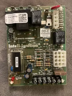 NEW TRANE AMERICAN STANDARD D341396P05 OEM FURNACE CONTROL BOARD CNT05165 BOX