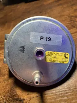 PRESSURE SWITCH TRIDELTA FS6769-1556