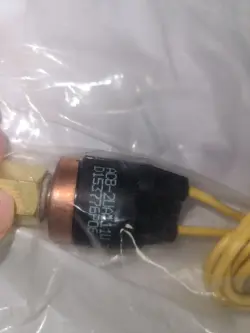 CNT03719 IS AN OFFICIAL OEM CONTROL LOW PRESSURE REPLACEMENT FOR TRANE HVAC