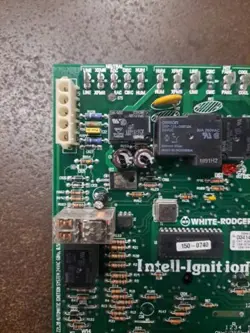 TRANE WHITE RODGERS 50M61-495 FURNACE CONTROL CIRCUIT BOARD D341418P01