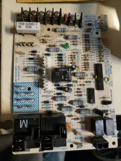 TRANE FURNACE CONTROL BOARD  CEPL130590-01 OR CEBD430590-10A