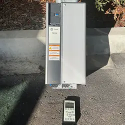 TRANE TR-200 VFD 30HP 22KW 460VAC 131L0922 TR-200P22KT