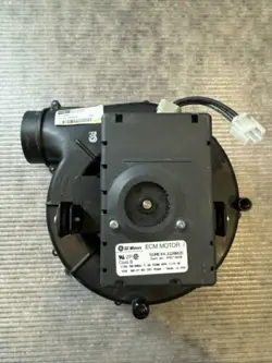 5SME44JG2002E MOTOR ECM 8767-4220  04/21/03