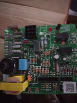 TRANE CIRCUIT BOARD 1068-113