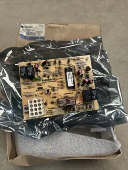 TRANE MOD01393 / MOD1393 ; CONTROL BOARD , SPARK IGNITION